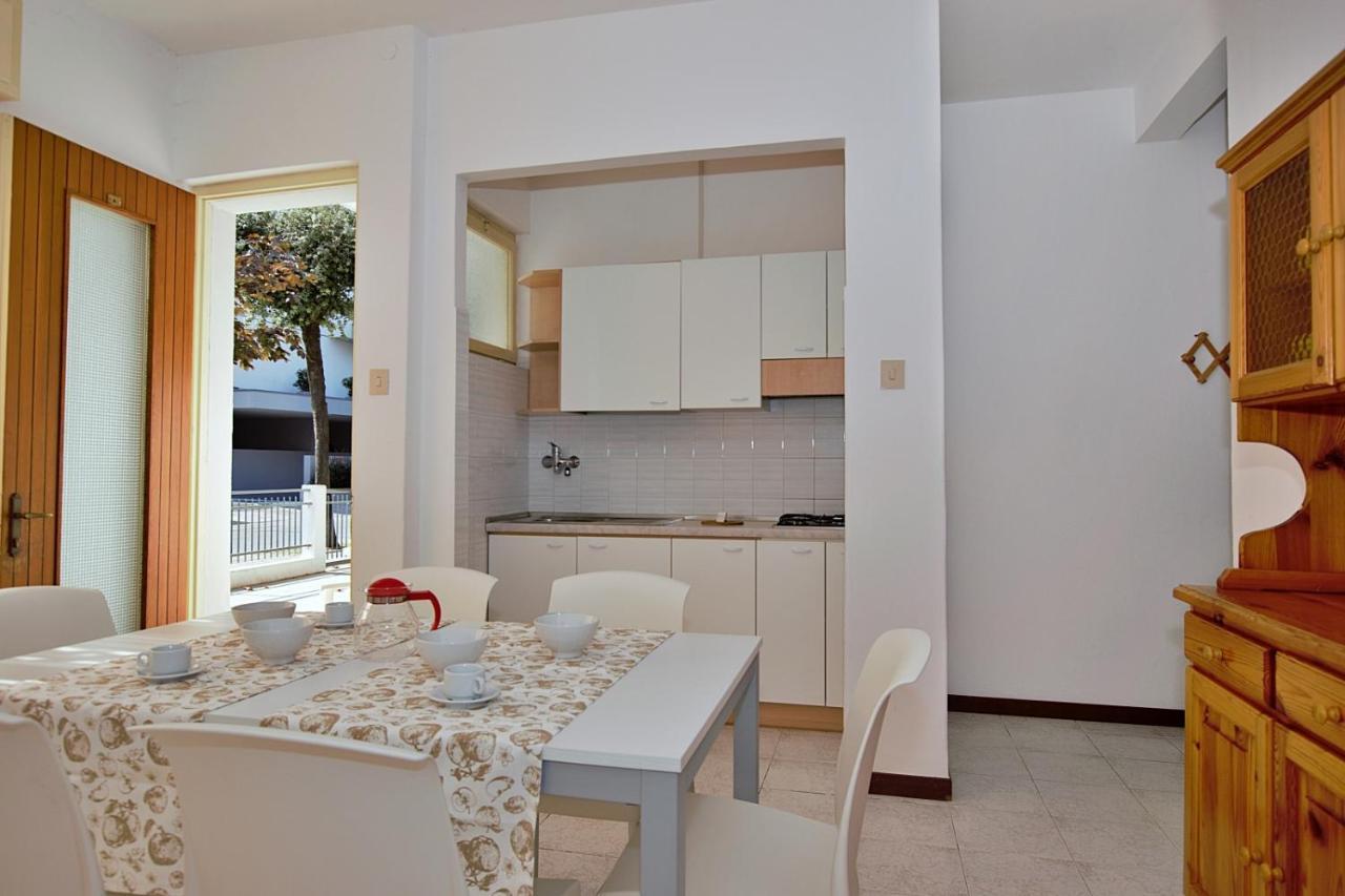 Ferienwohnung Residenza Valcris Lignano Sabbiadoro Exterior foto