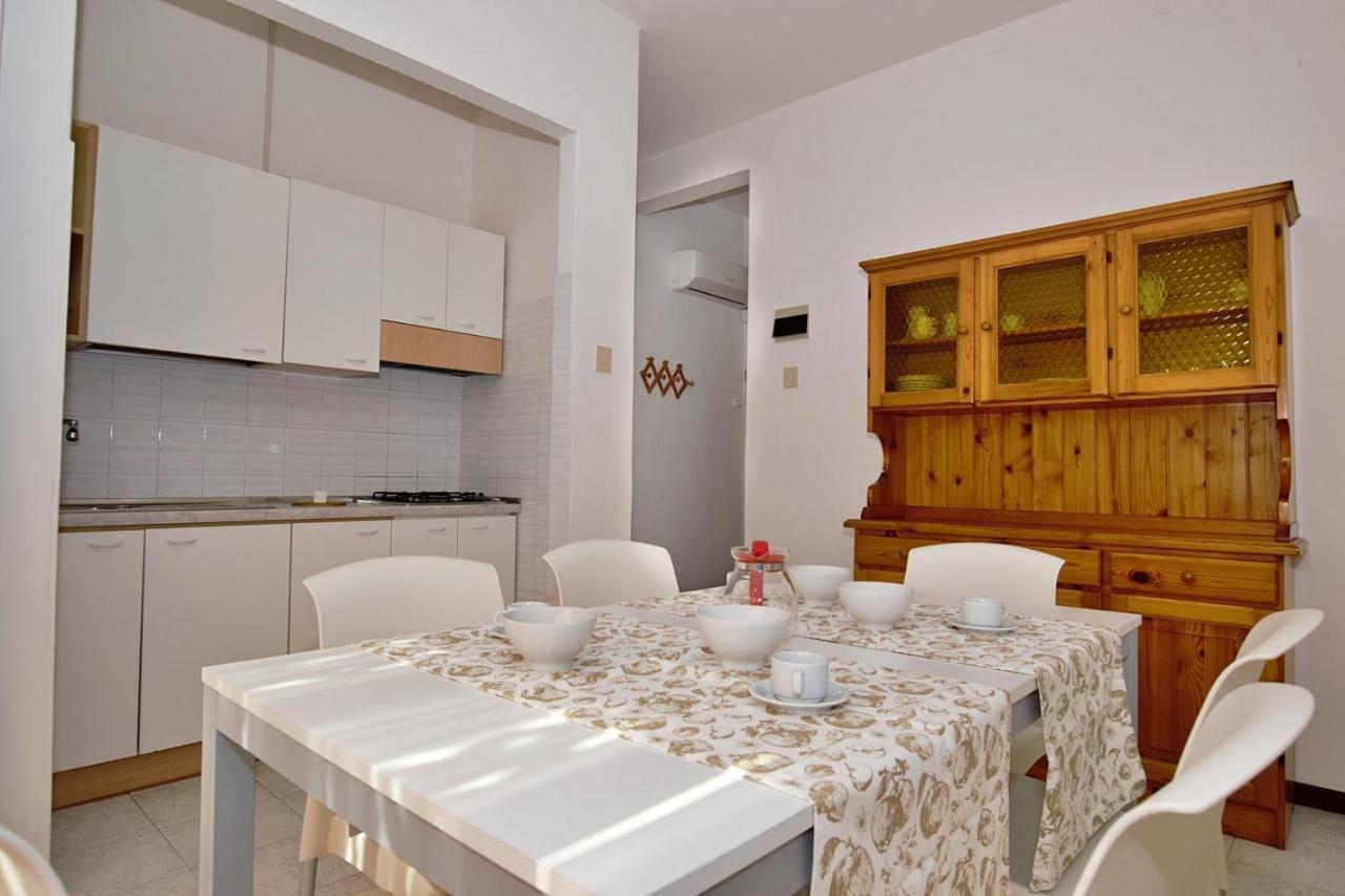 Ferienwohnung Residenza Valcris Lignano Sabbiadoro Exterior foto