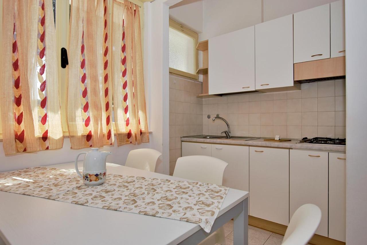 Ferienwohnung Residenza Valcris Lignano Sabbiadoro Exterior foto