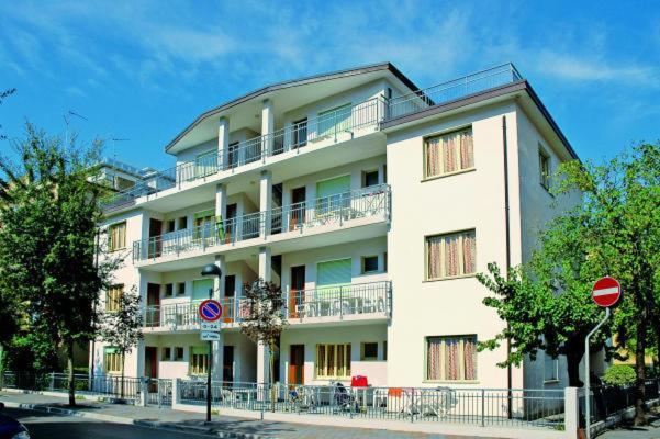 Ferienwohnung Residenza Valcris Lignano Sabbiadoro Exterior foto